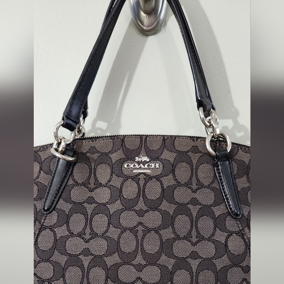 Coach satchel - Picture 2 of 8